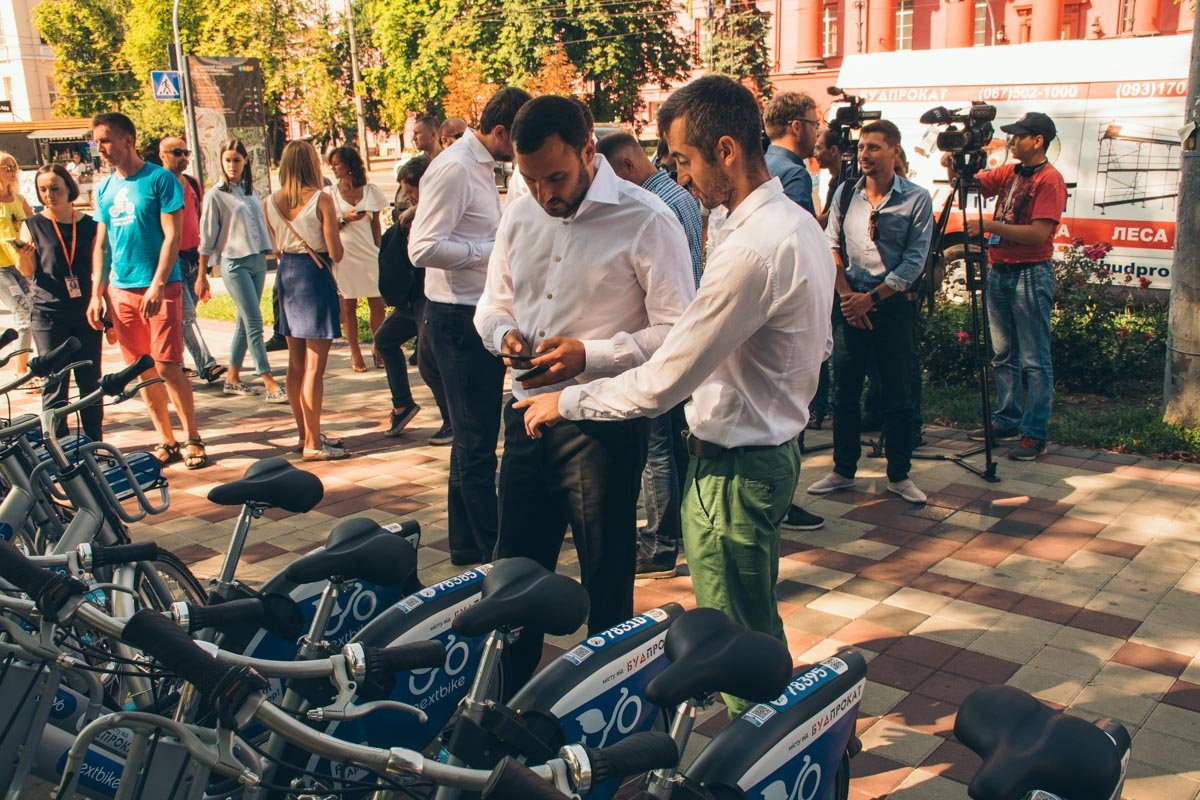 Для тех, кто хочет сэкономить на аренде - существуют месячные и сезонные абонементы 