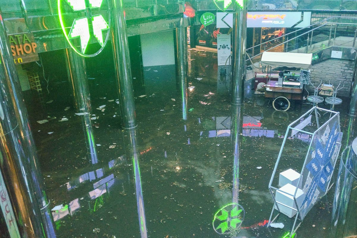 Затопленный нижний этаж Метрограда