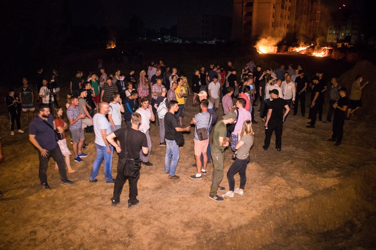 Жители города Вишневое протестуют против возведения многоэтажек