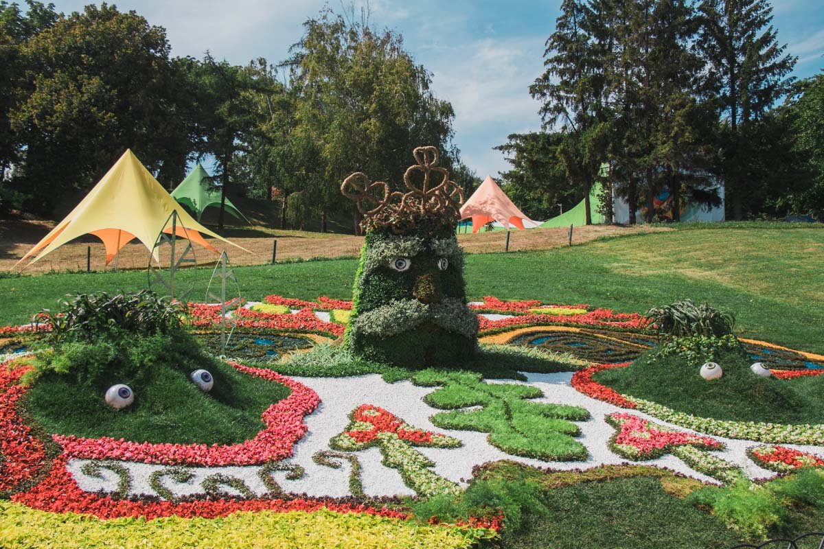 Как на тебя смотрят родственники, когда тебе 28 и ты не замужем