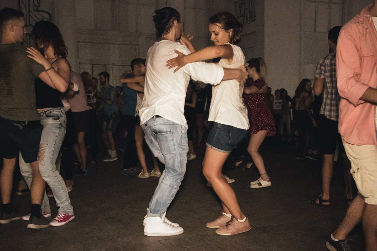 Участники мероприятия отдавали танцу себя целиком Участники мероприятия отдавали танцу себя целиком