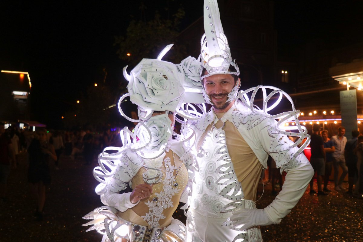 Кстати, о футуристических — вот же они!