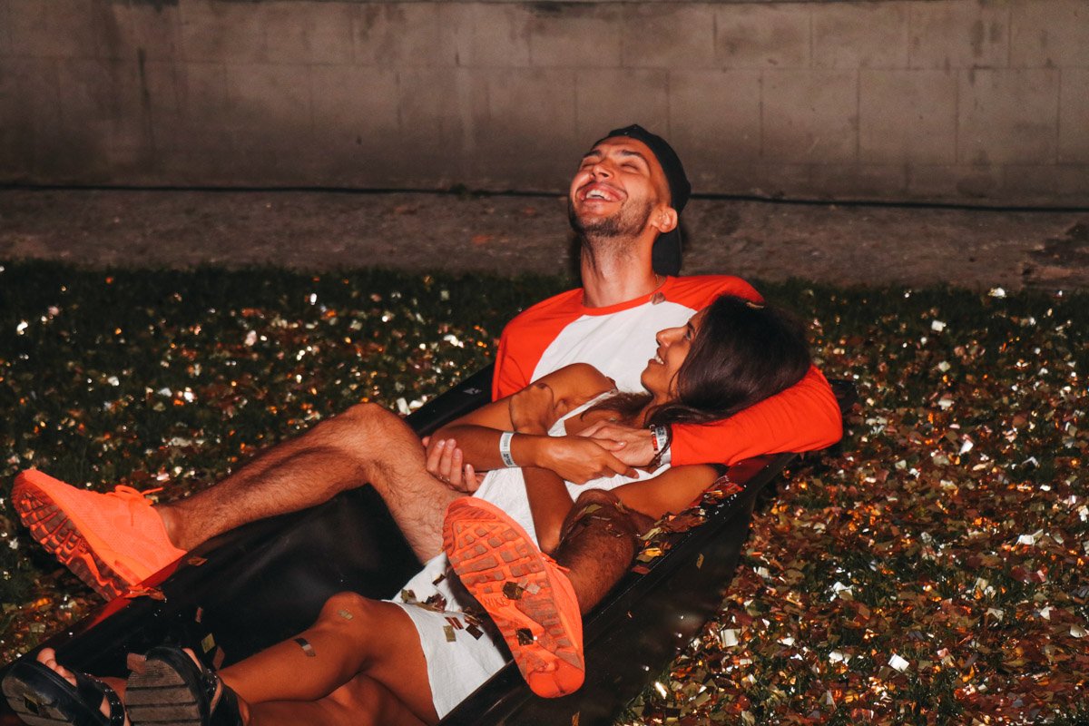 Что может быть романтичнее? Что может быть романтичнее?