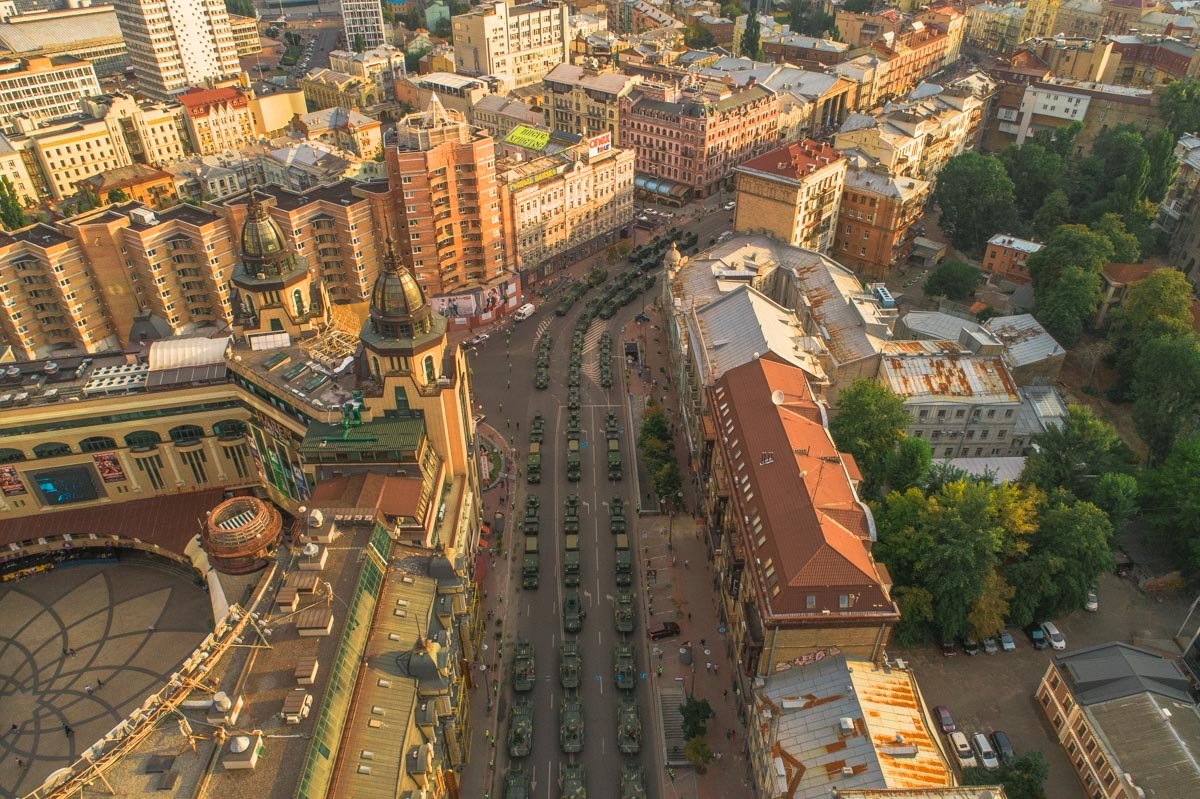 В лучах вечернего солнца