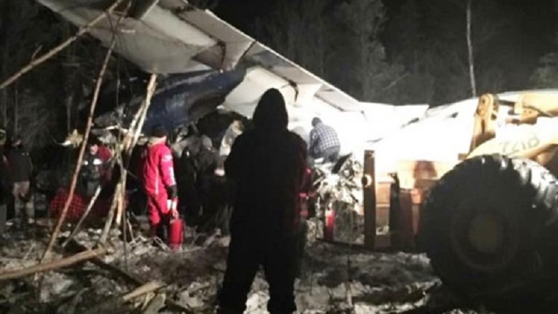 В Канаде потерпел крушение легкомоторный самолет Cessna 206. Погибли 3 человека