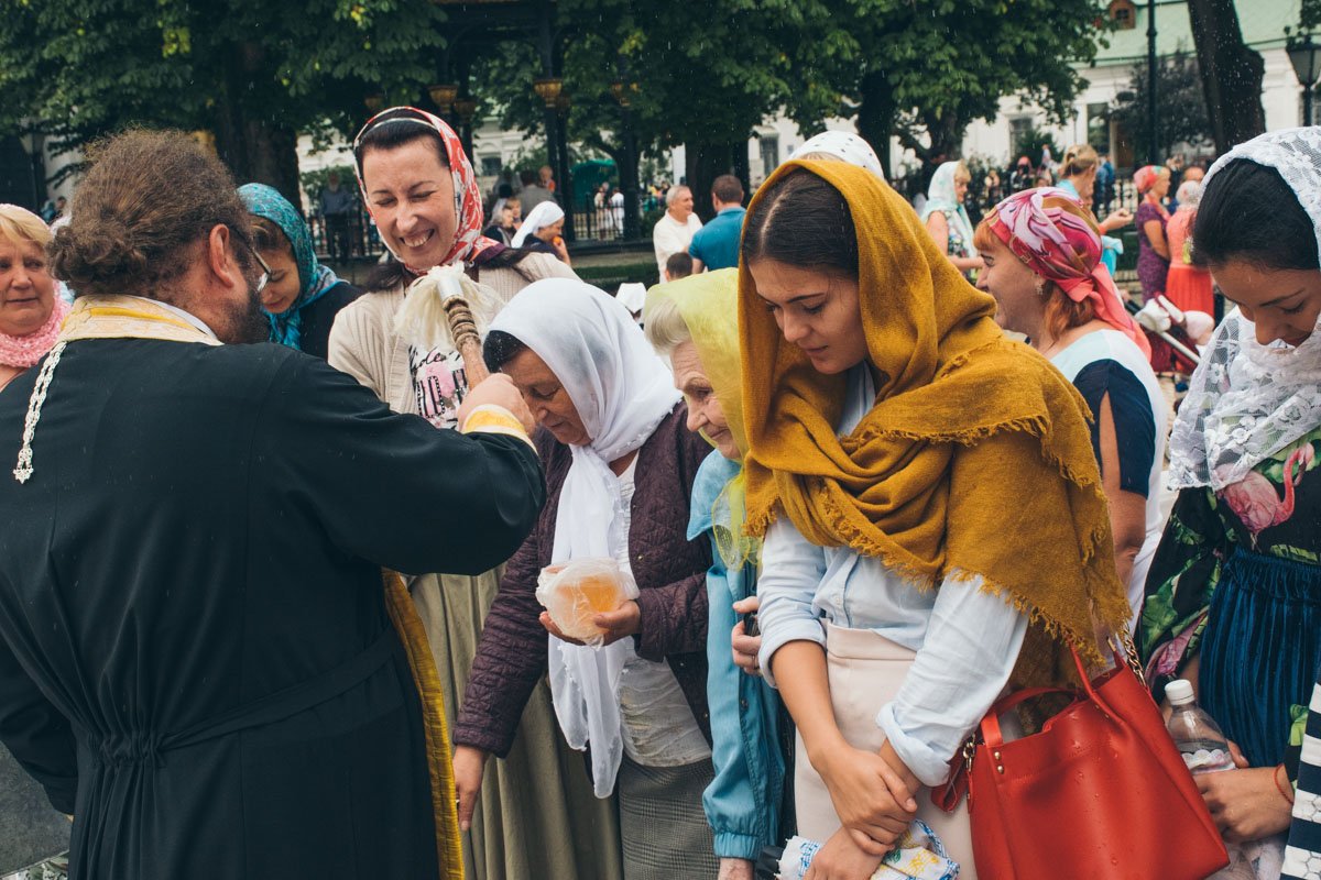 С хорошим настроением и святится легче С хорошим настроением и святится легче