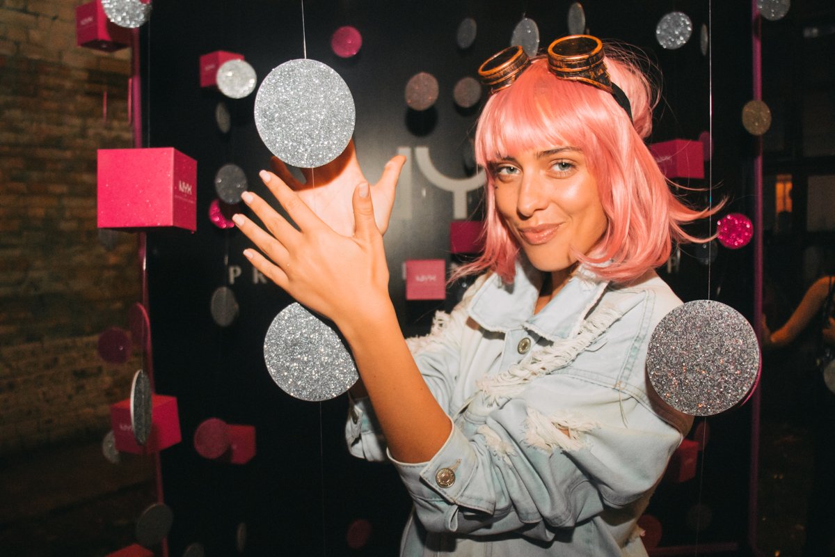 Космическая! Космическая!