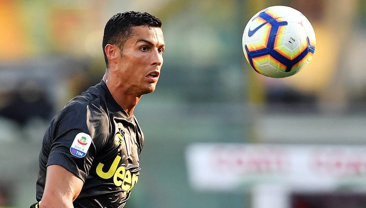 В УЕФА назвали трех претендентов на звание лучшего футболиста года В УЕФА назвали трех претендентов на звание лучшего футболиста года