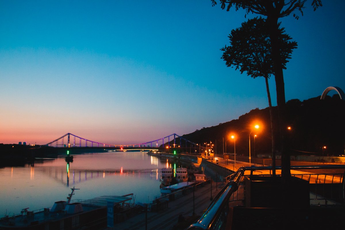 В воде отражается вся красота неба