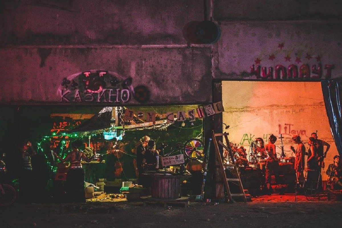 Гостей ожидают выступления известных диджеев, выставки, мастер-классы и воркшопы