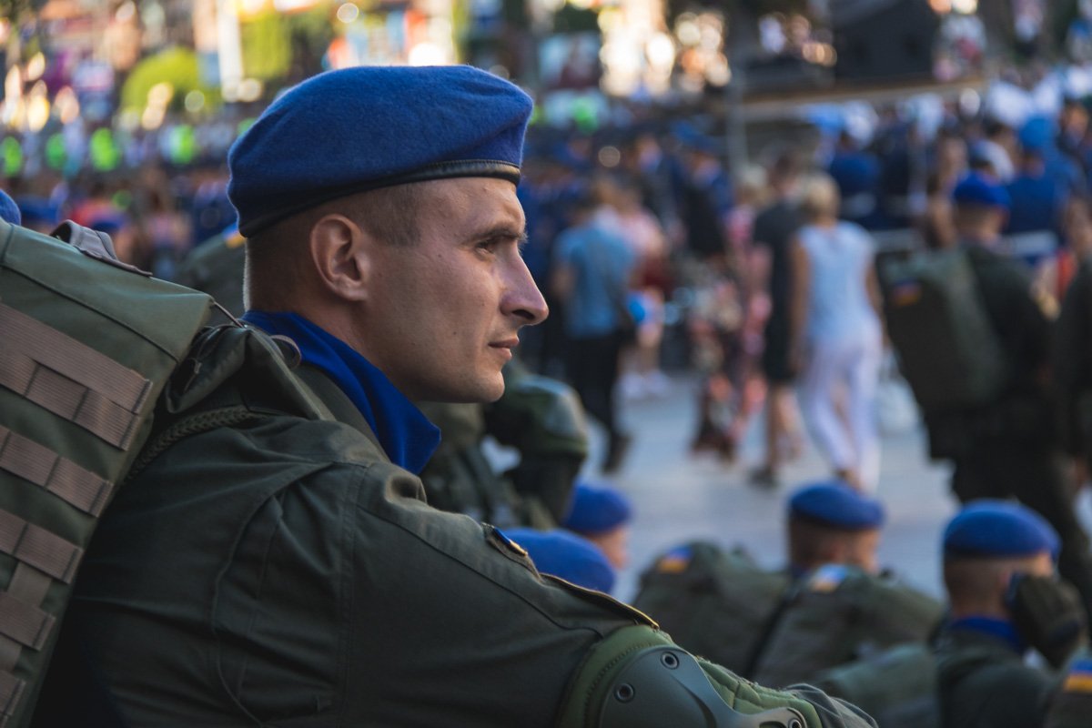 Короткая передышка - и снова маршировать