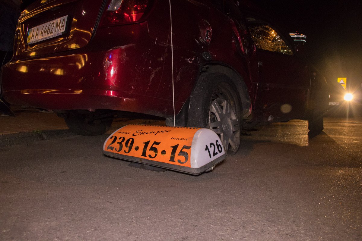 В такси кроме водителя никого не было