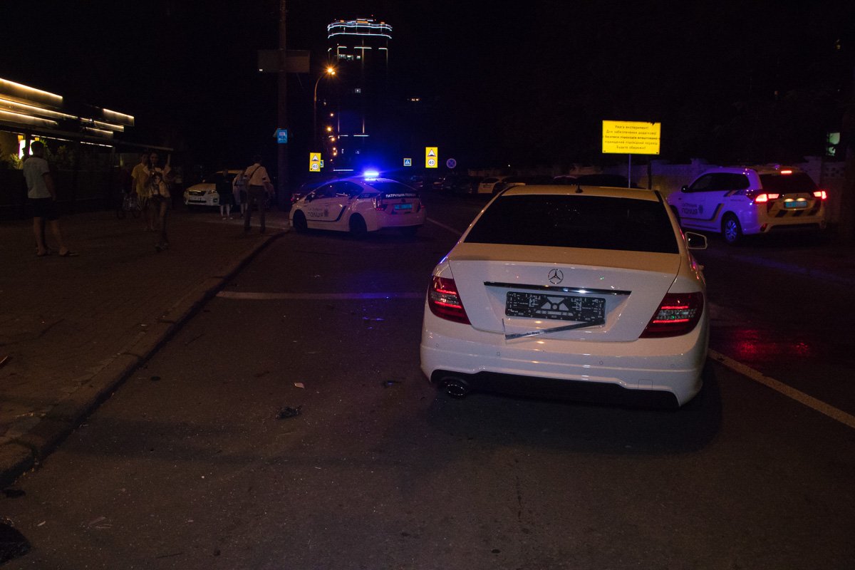 На месте работала патрульная полиция, медики и следственно-оперативная группа