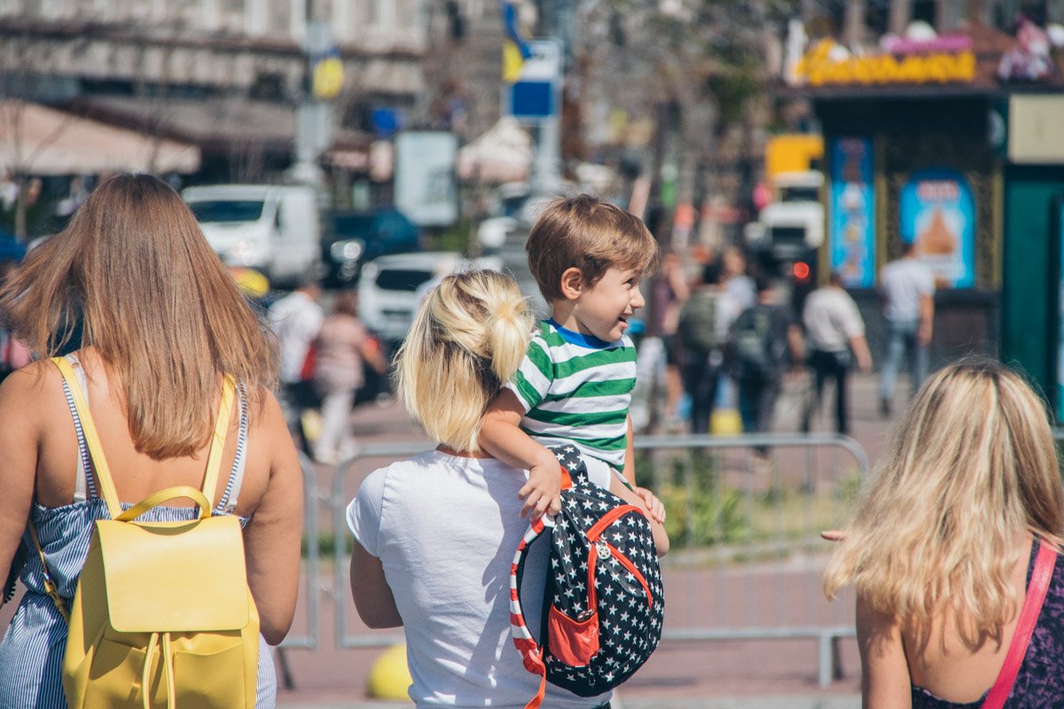Мама, я хочу на парад Мама, я хочу на парад