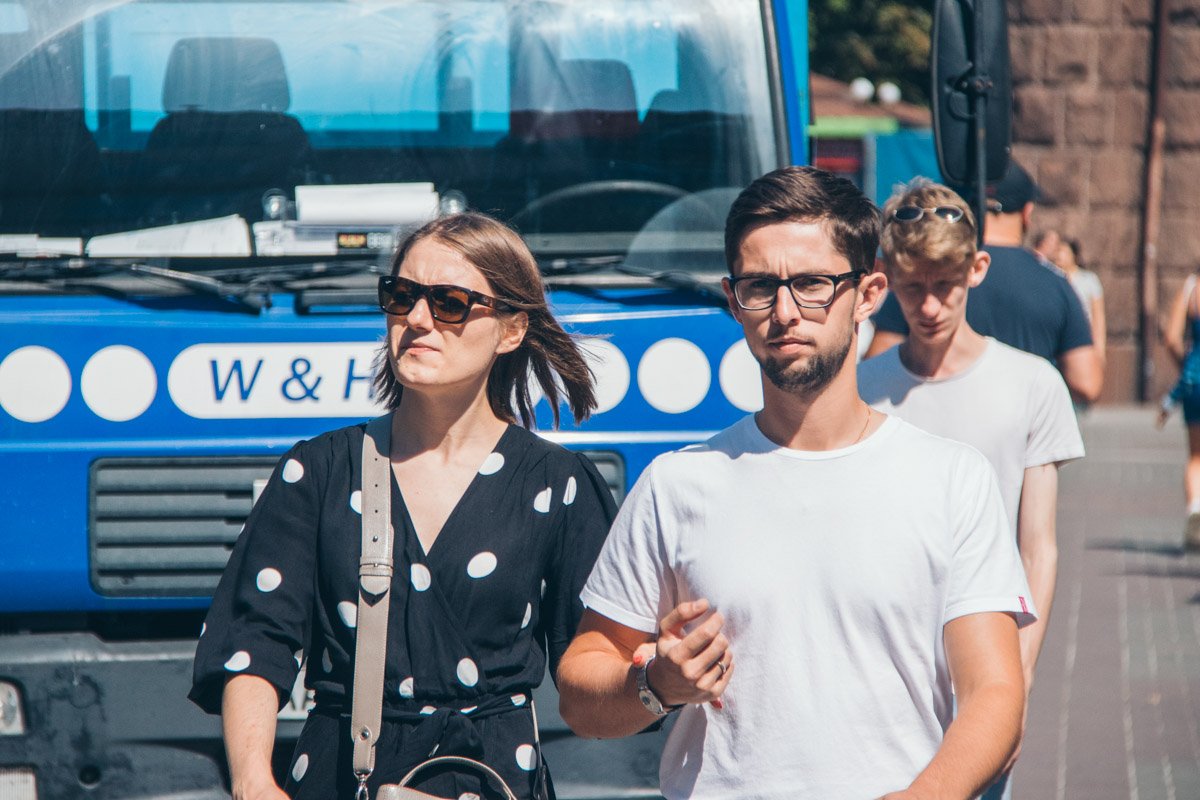 Перед праздником надо быть посерьезней - потом быть серьезным уже не получится Перед праздником надо быть посерьезней - потом быть серьезным уже не получится