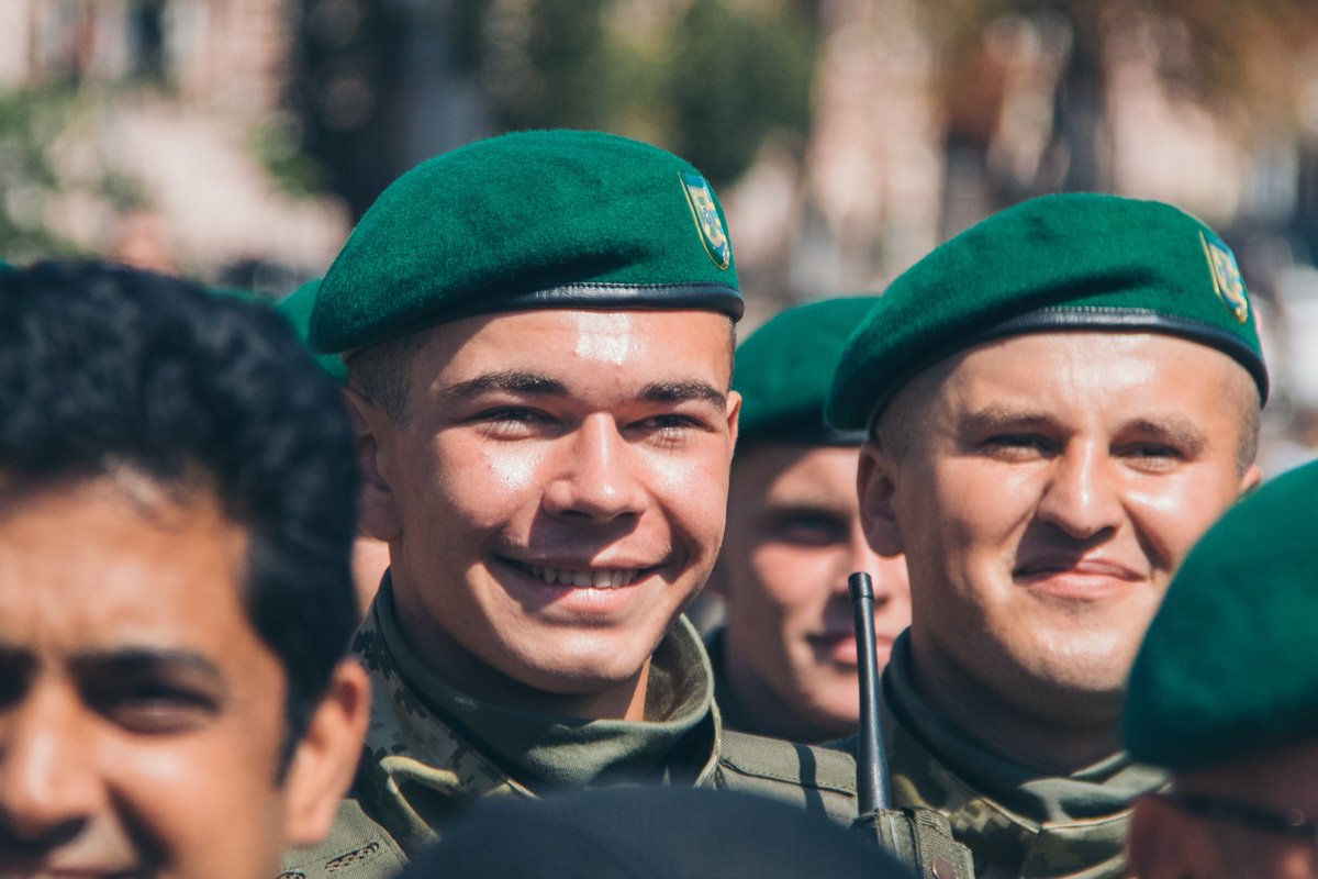 Лучи-ресницы светят-светят Лучи-ресницы светят-светят