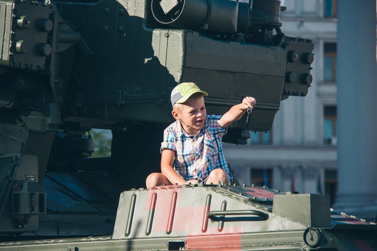 Они пробовали себя в качестве водителя или военнослужителя Они пробовали себя в качестве водителя или военнослужителя