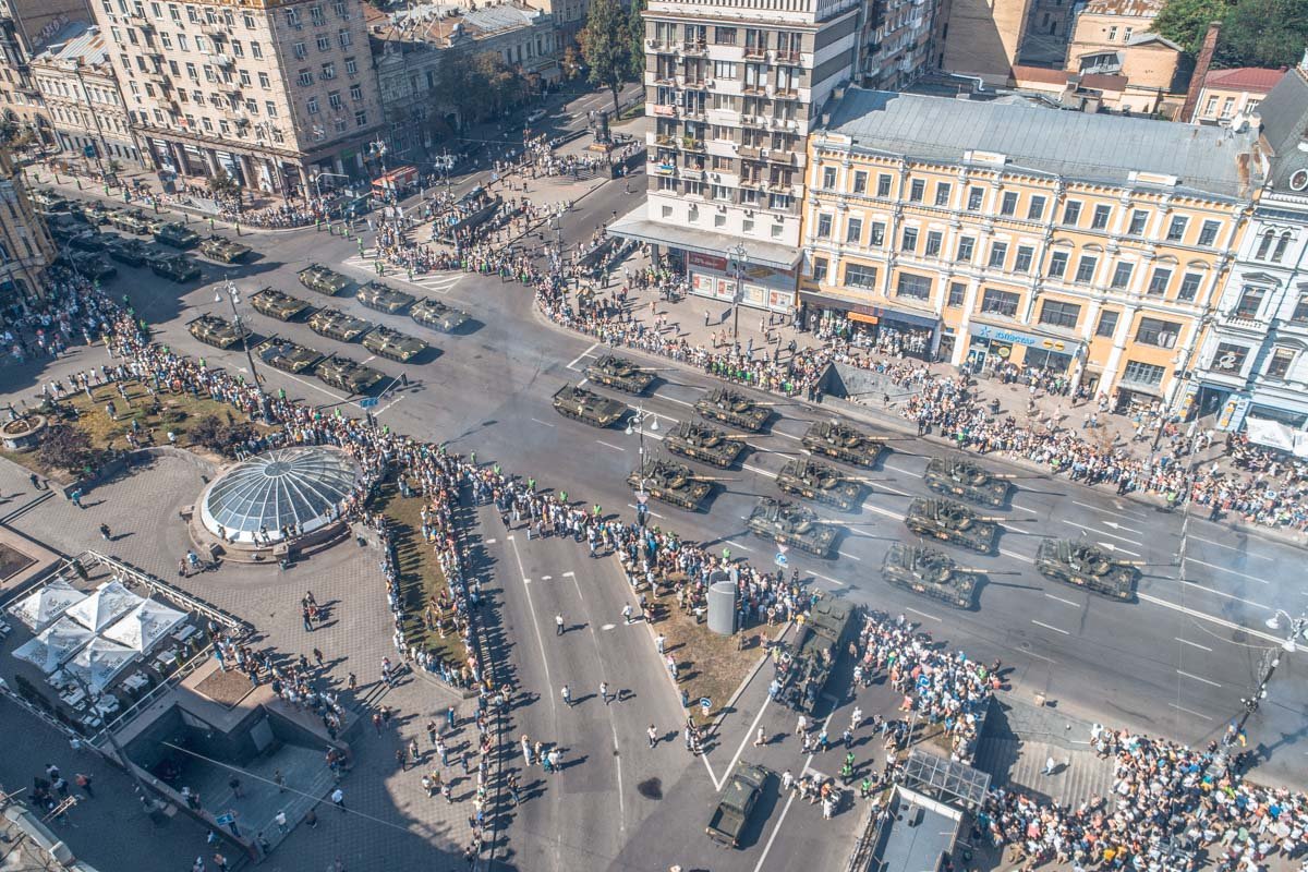 На главной улице страны собрались несколько тысяч украинцев