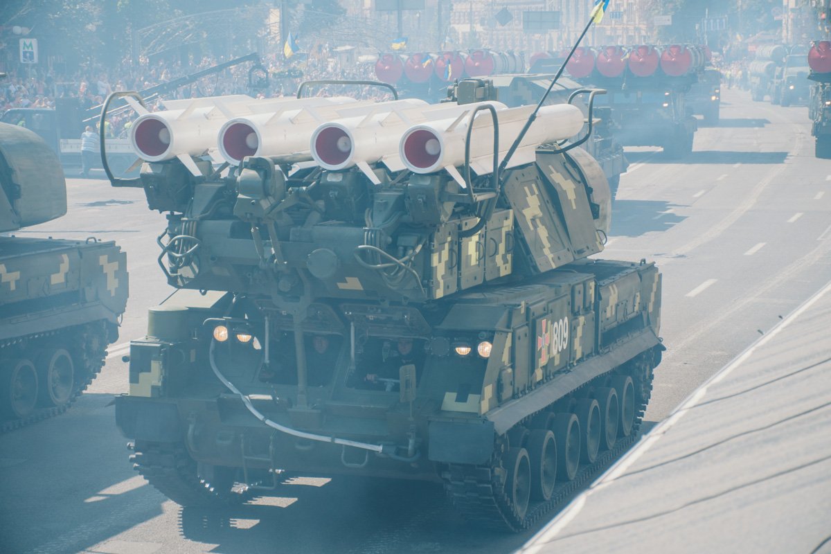 Такие вот ракетные комплексы проезжали по Крещатику на День независимости