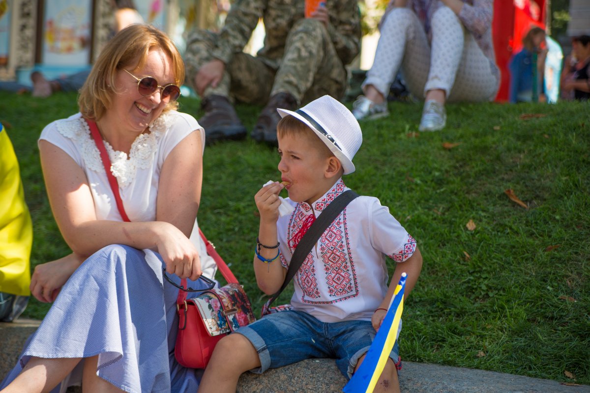 Парад - парадом, а перекус - по расписанию