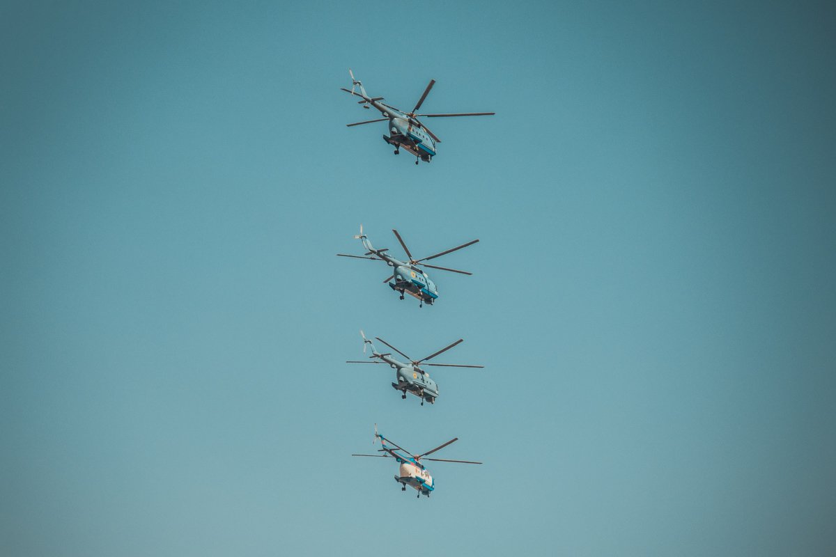 Голубые - под цвет неба