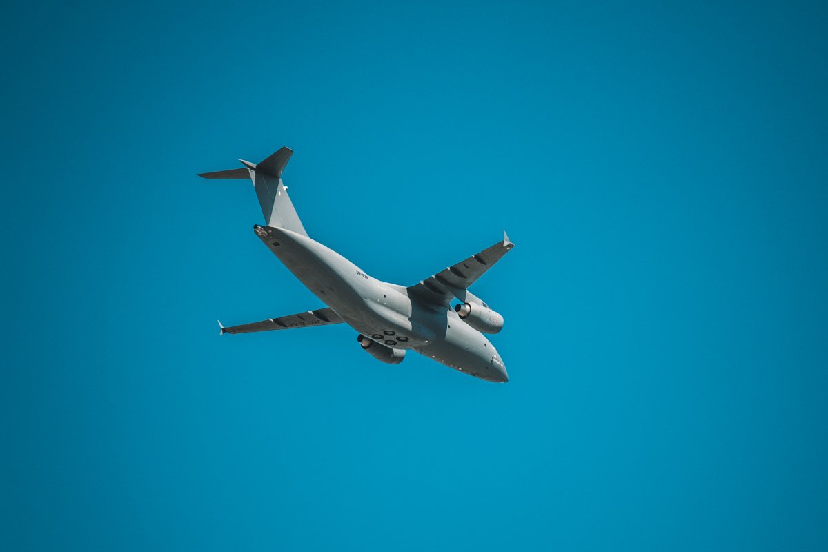 А вот и новенький Ан-178