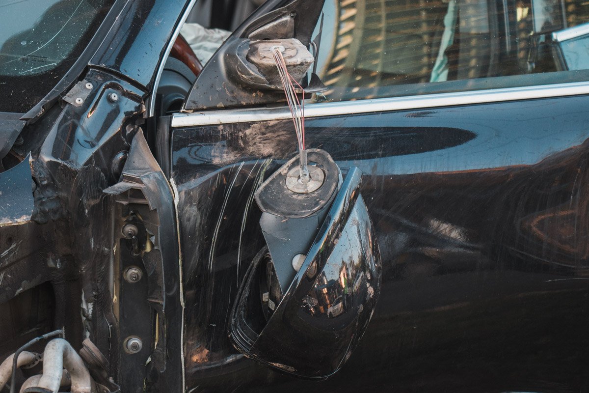 В результате аварии пострадала пассажирка внедорожника В результате аварии пострадала пассажирка внедорожника