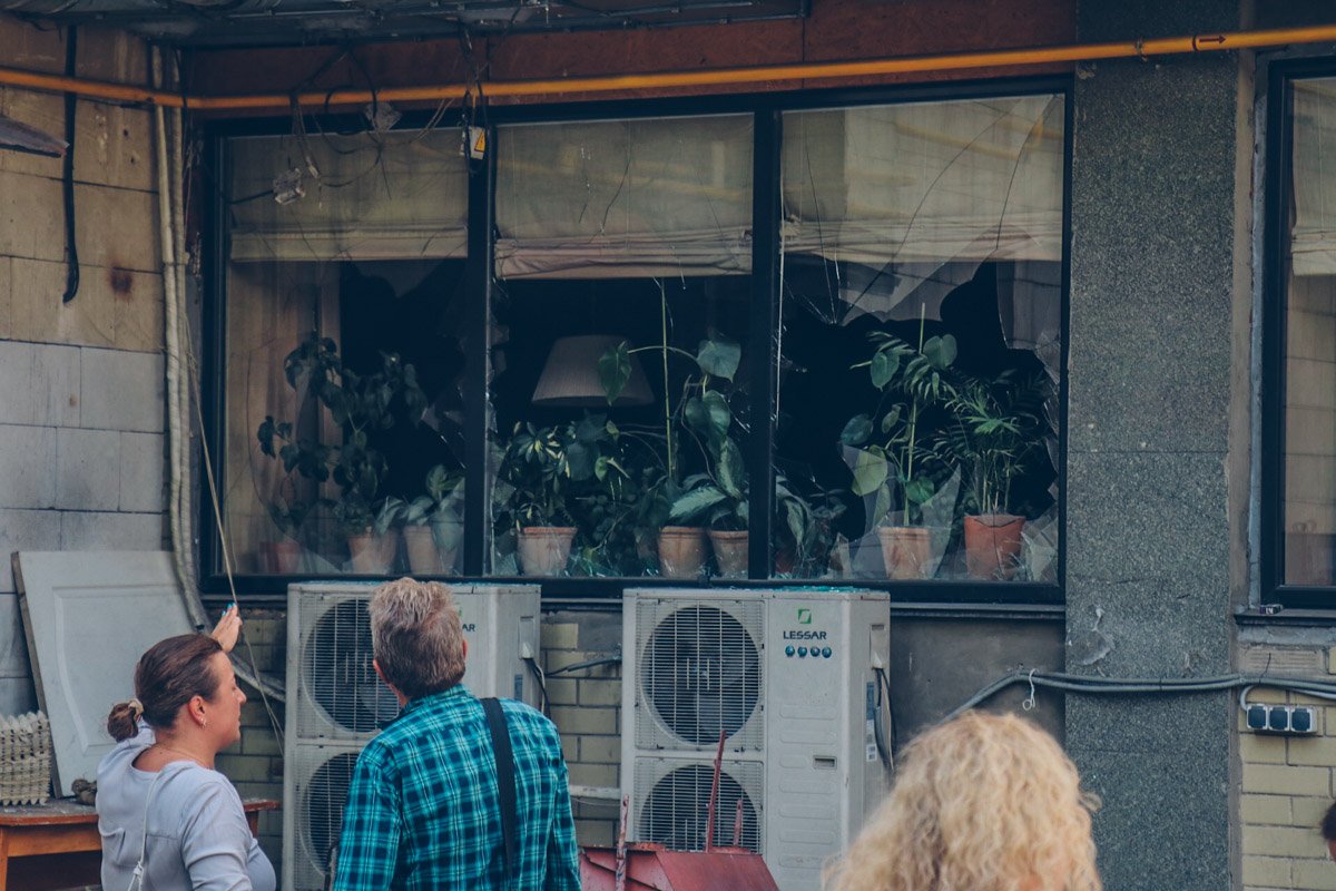 Как рассказали работники ресторана, на момент возгорания в помещении были люди