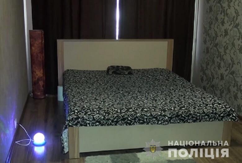 В Киеве в арендованной квартире на улице Саксаганского располагался притон по оказанию интимных услуг