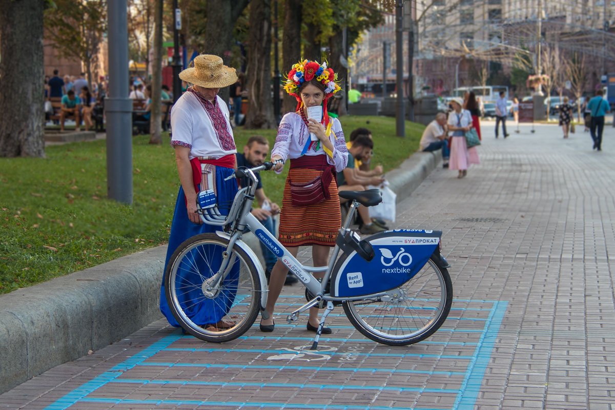 В столице, кстати, продолжают тестить общественный велотранспорт В столице, кстати, продолжают тестить общественный велотранспорт