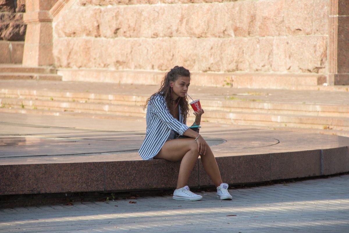 Музыка и освежающий напиток - что еще нужно для релакса? Музыка и освежающий напиток - что еще нужно для релакса?