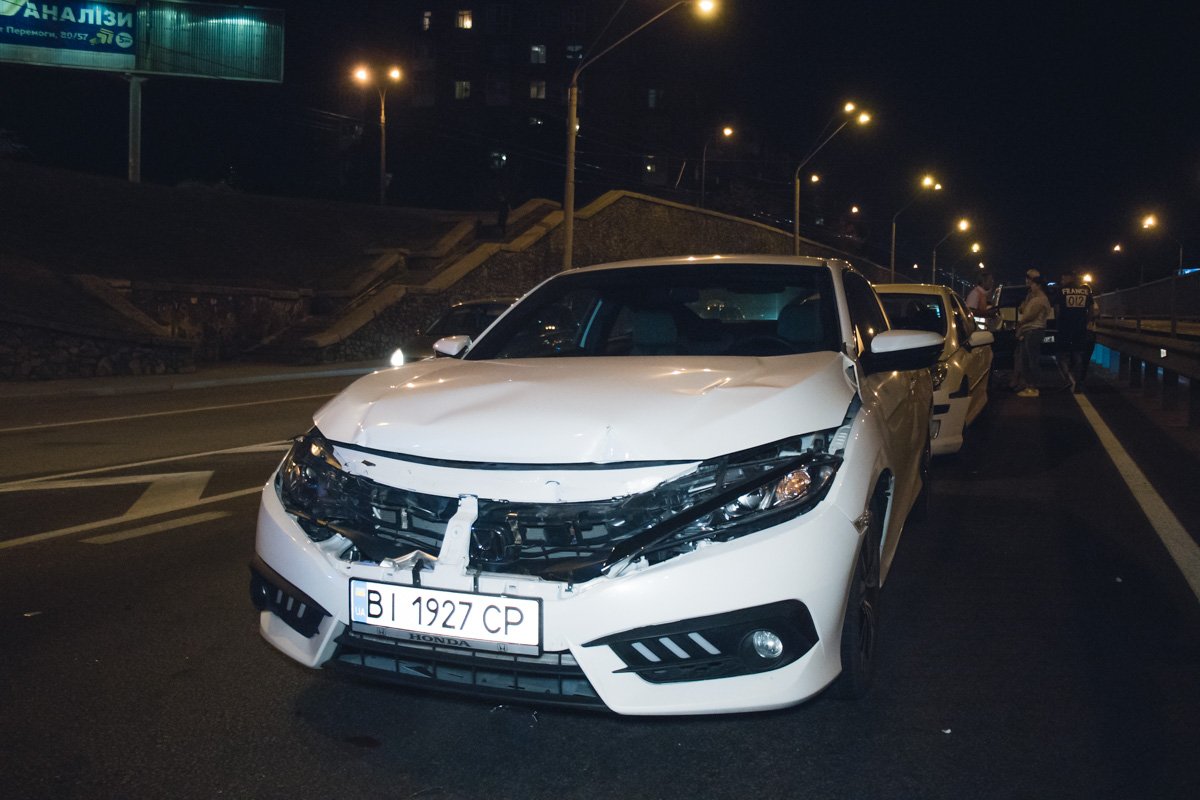 Honda Civic влетел в Volkswagen Crafter