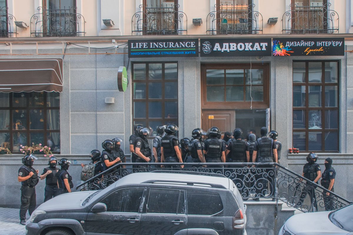 Огнетушители не помогли