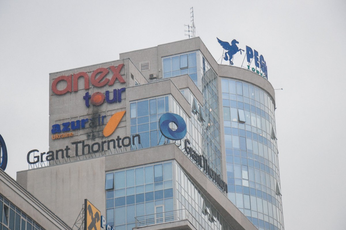 Горело офисное здание по адресу Харьковское шоссе, 201 Горело офисное здание по адресу Харьковское шоссе, 201