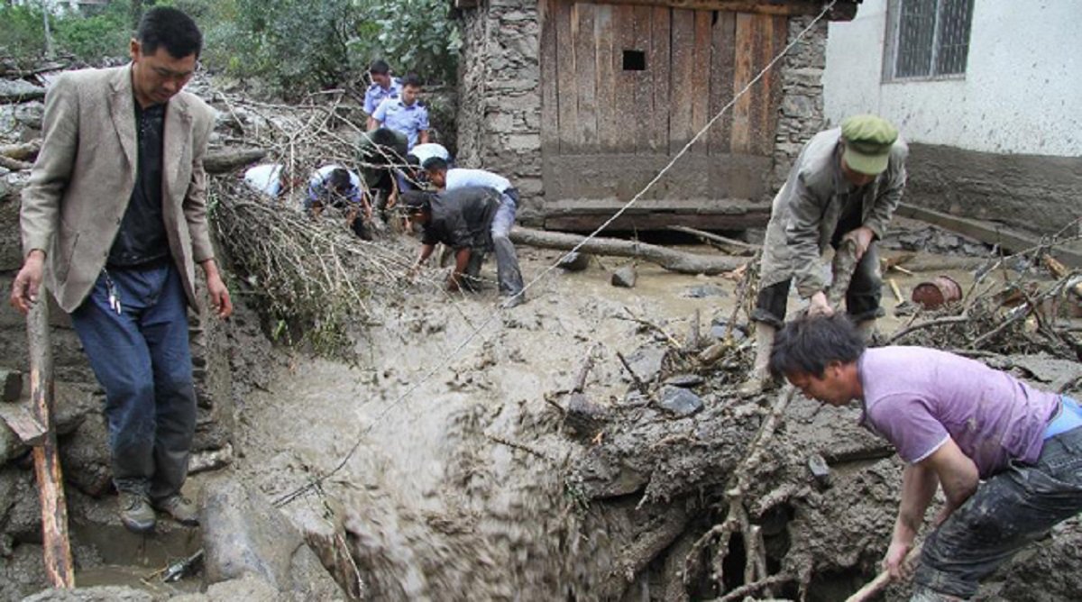 В результате схода селевого потока на юго-западе Китая погибли четыре человека В результате схода селевого потока на юго-западе Китая погибли четыре человека