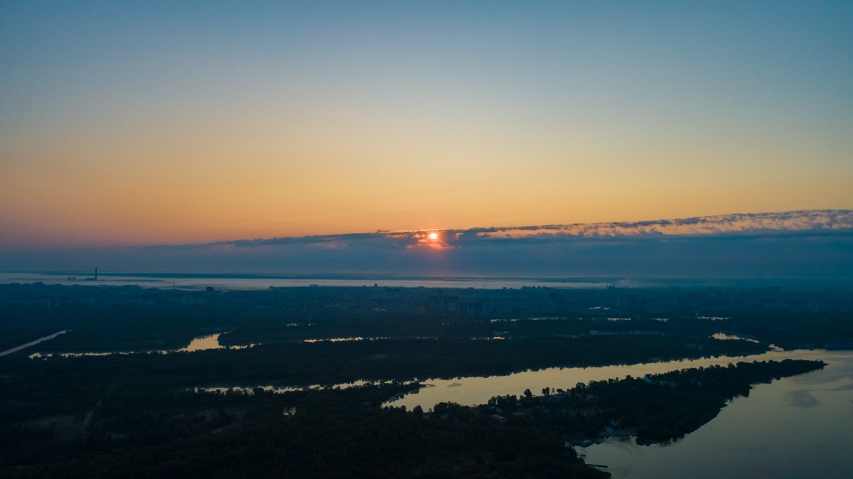 Это все завораживает
