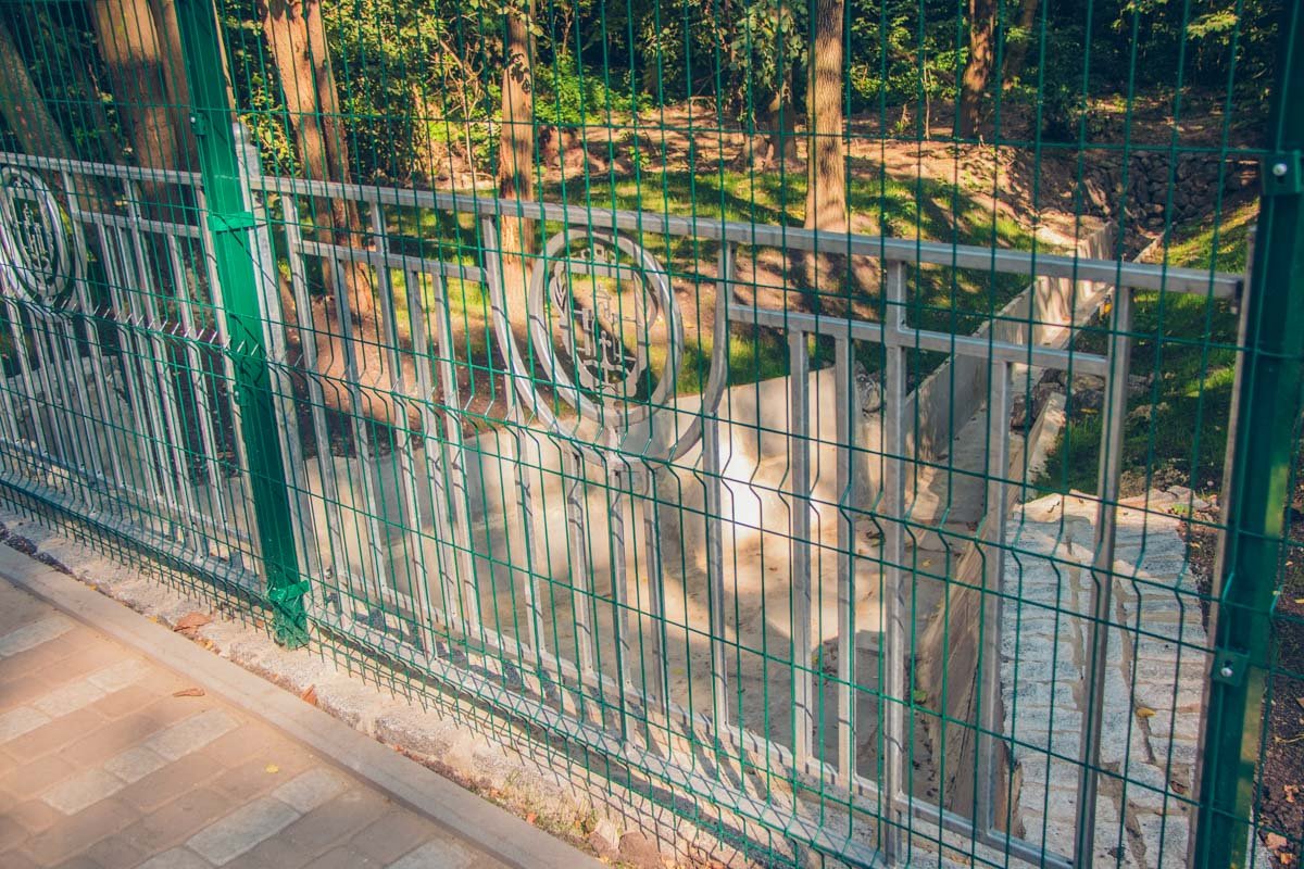 Стоимость ремонта - 12 миллионов гривен Стоимость ремонта - 12 миллионов гривен