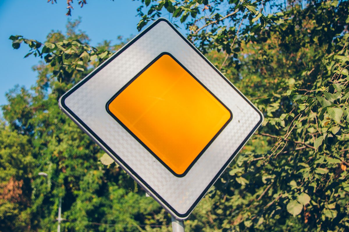 Также установили новые знаки Также установили новые знаки