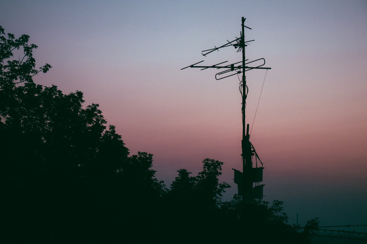 Небо розовеет - скоро рассвет