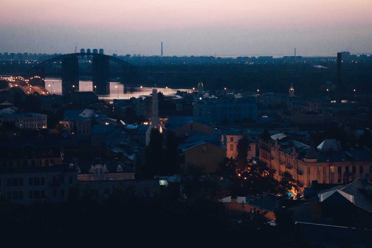 Ночной Подол в ожидании рассвета