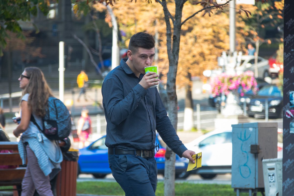 ... Успеть бы выпить до начала рабочего дня