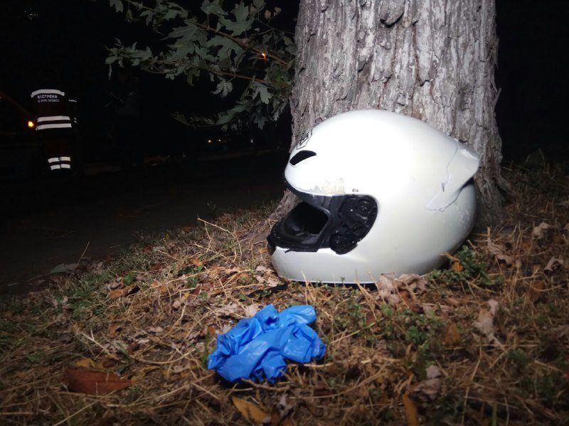 Женщина перебегала проспект Комарова в районе дома номер 9