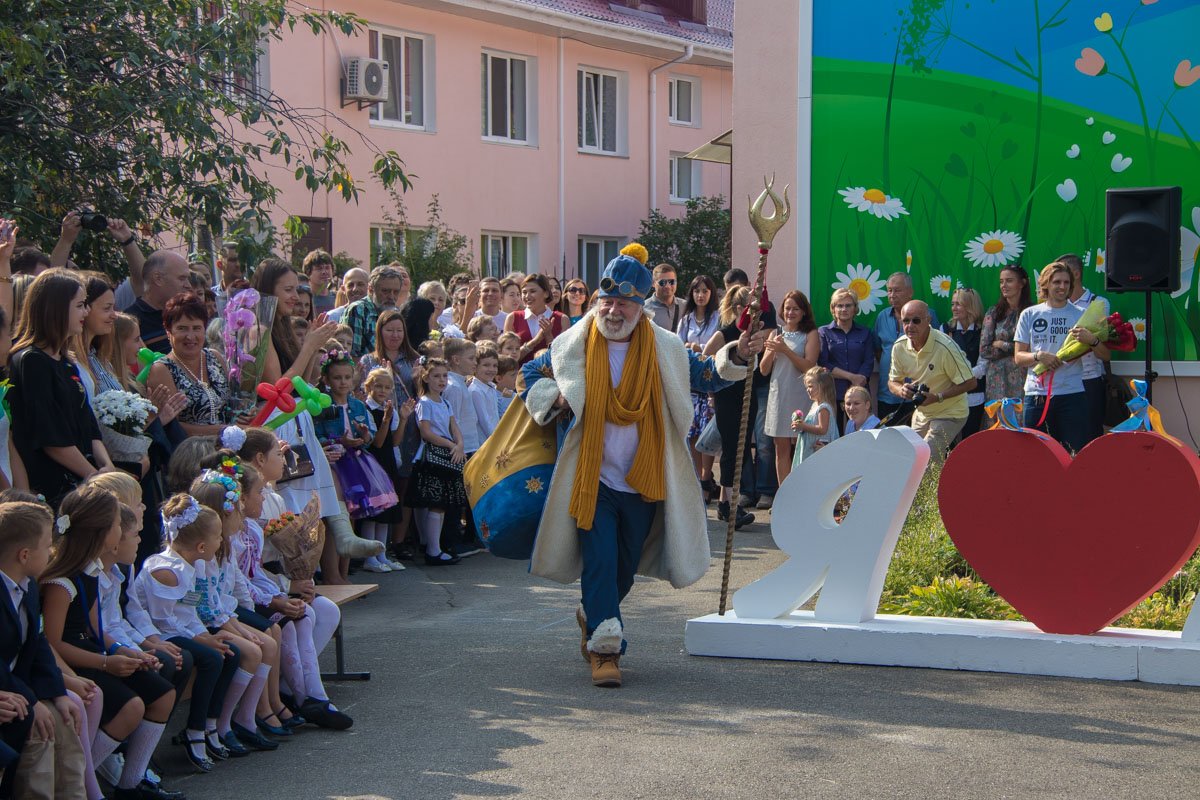 Еще не декабрь, но Святой Николай уже пришел