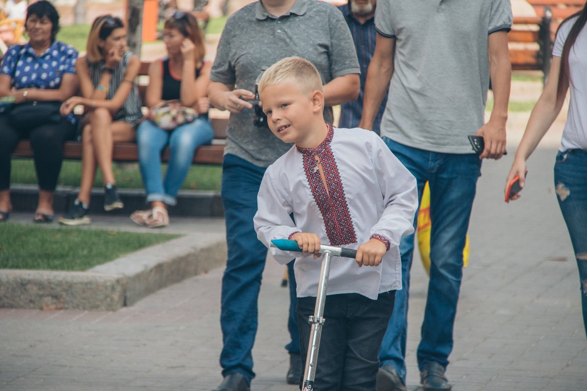 В День Знаний в вышиванке - только так! В День Знаний в вышиванке - только так!