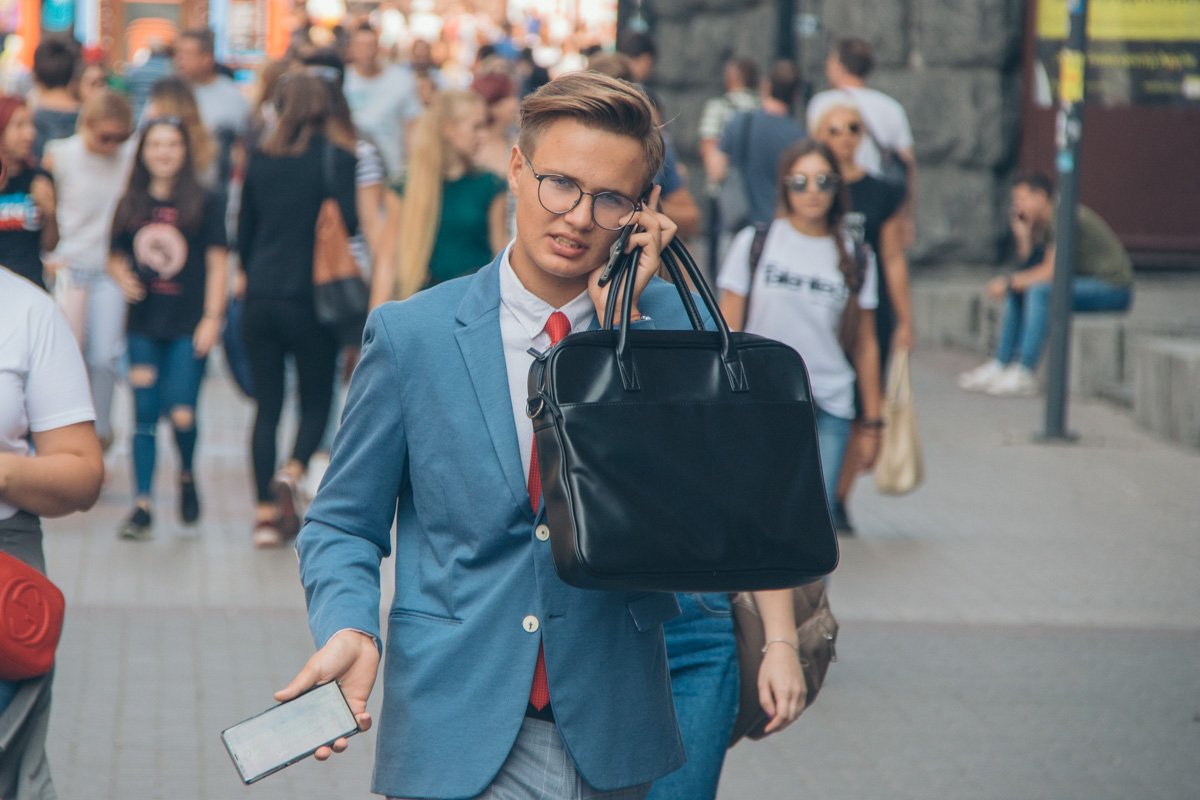 Работа даже в субботу... Вот он, ритм столицы Работа даже в субботу... Вот он, ритм столицы