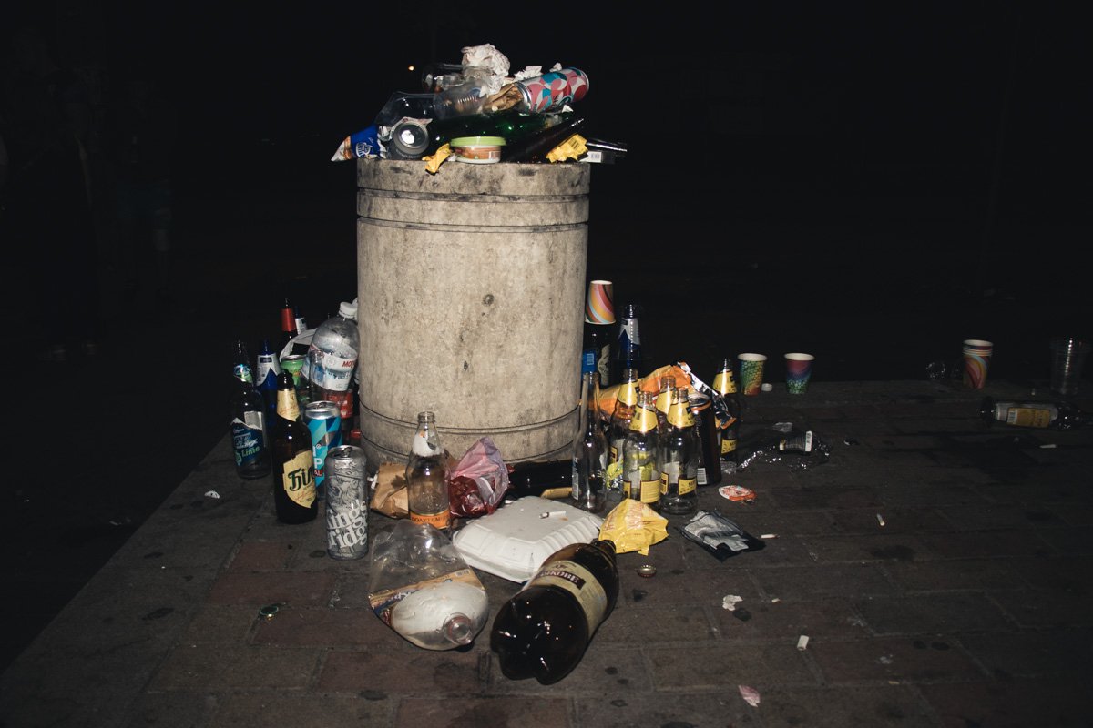 Кто-то старался быть культурным