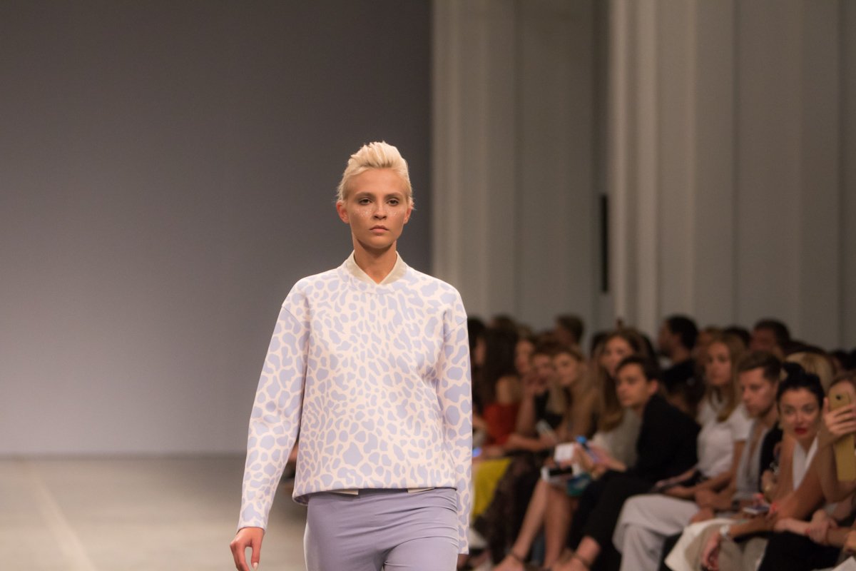 Дизайнер увлекается дайвингом, поэтому морской стиль - ее изюминка