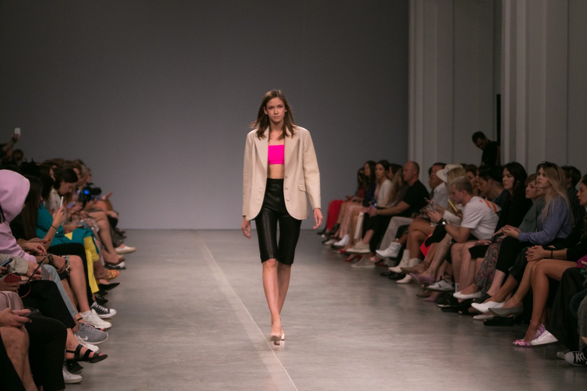 Или короткий топ