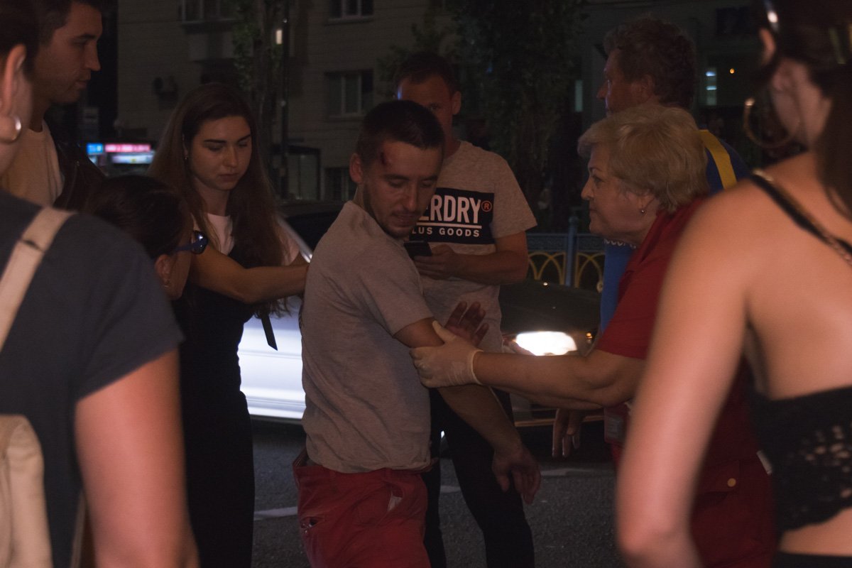 К счастью, мужчина не получил серьезных травм К счастью, мужчина не получил серьезных травм