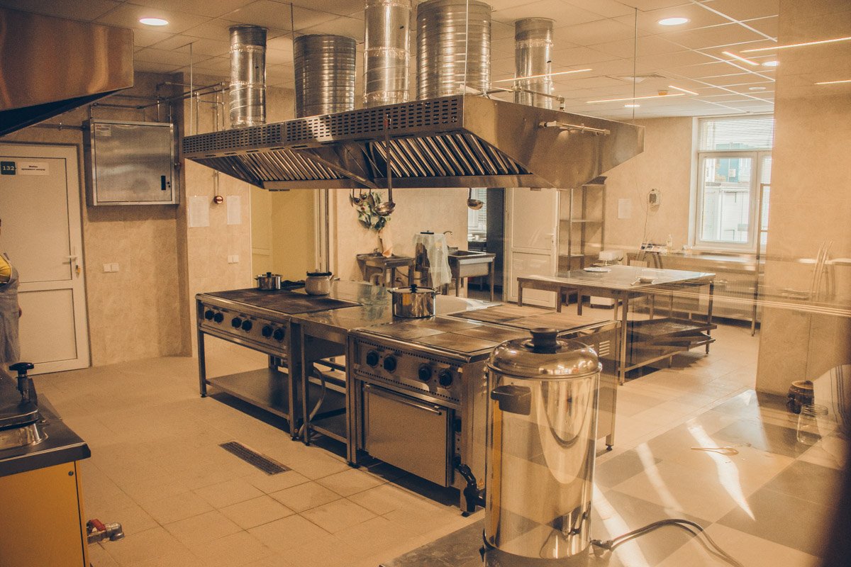 Кухня в "умной" школе